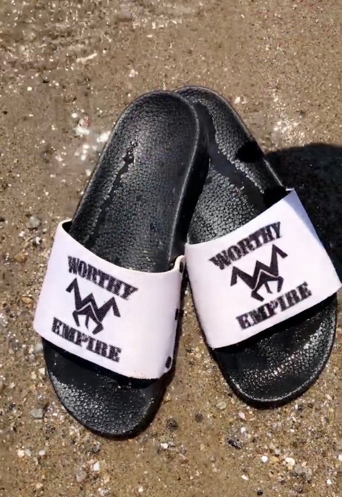 Worthy Slides