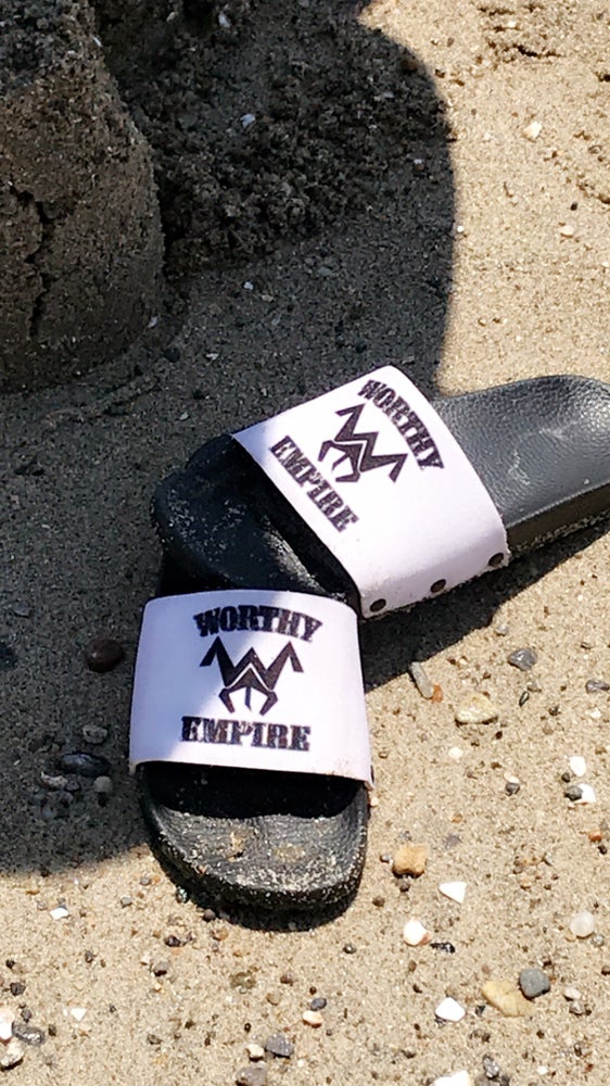 Worthy Slides